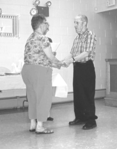 Davises celebrate 50th anniversary